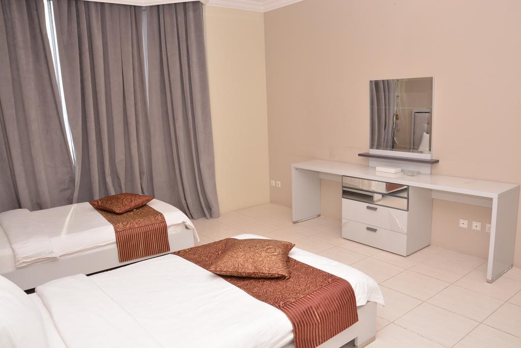Janadriyah Suites 13 Nadinah Exteriör bild