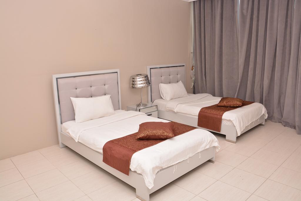 Janadriyah Suites 13 Nadinah Exteriör bild