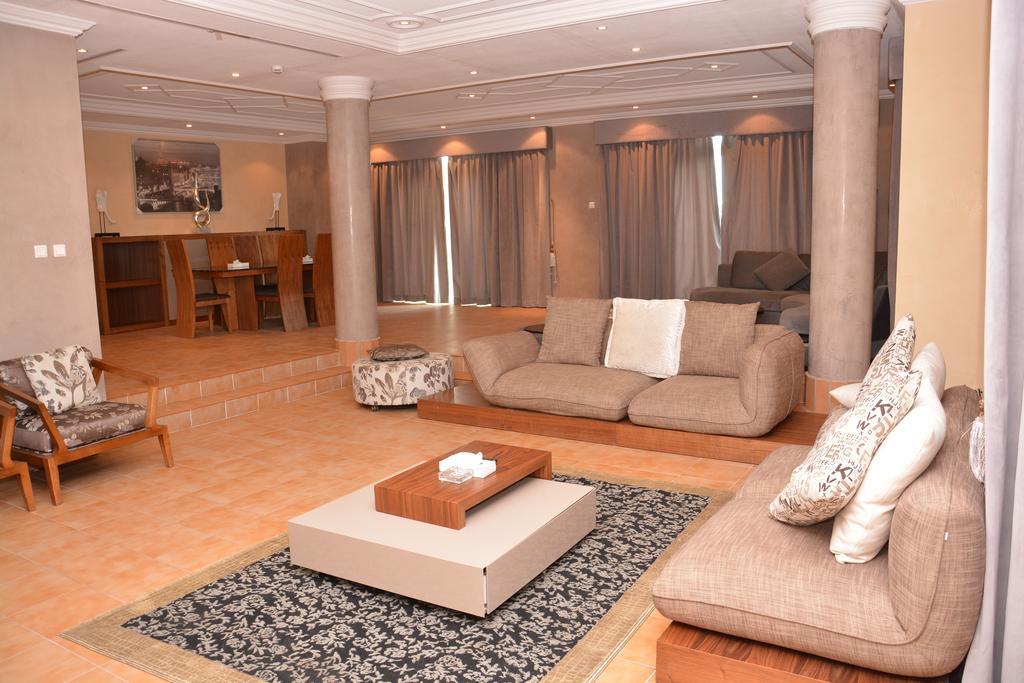 Janadriyah Suites 13 Nadinah Exteriör bild