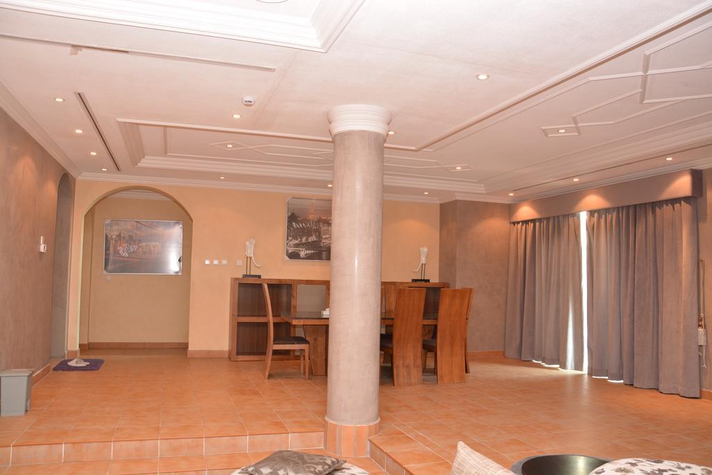 Janadriyah Suites 13 Nadinah Exteriör bild