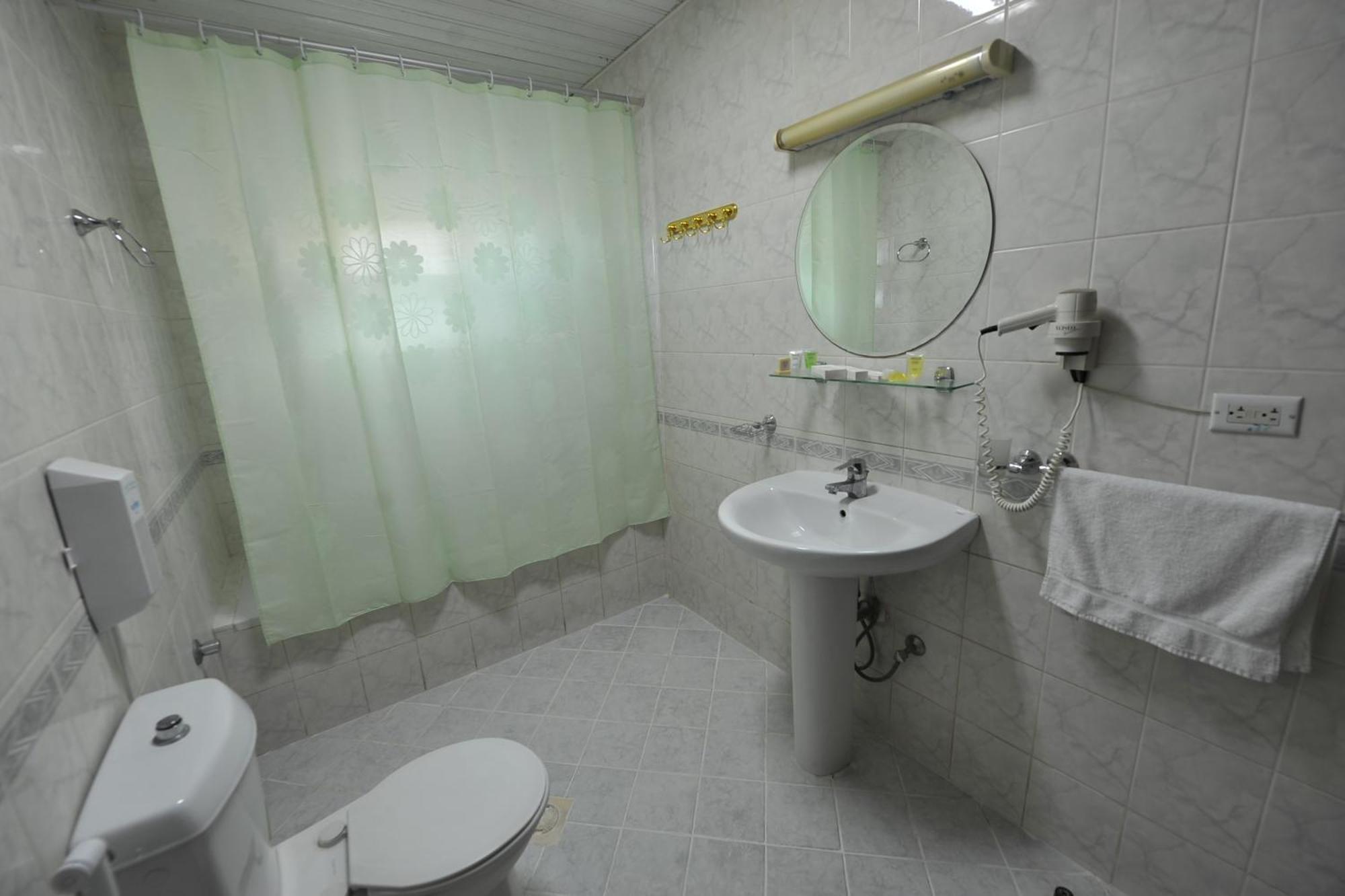Janadriyah Suites 13 Nadinah Exteriör bild