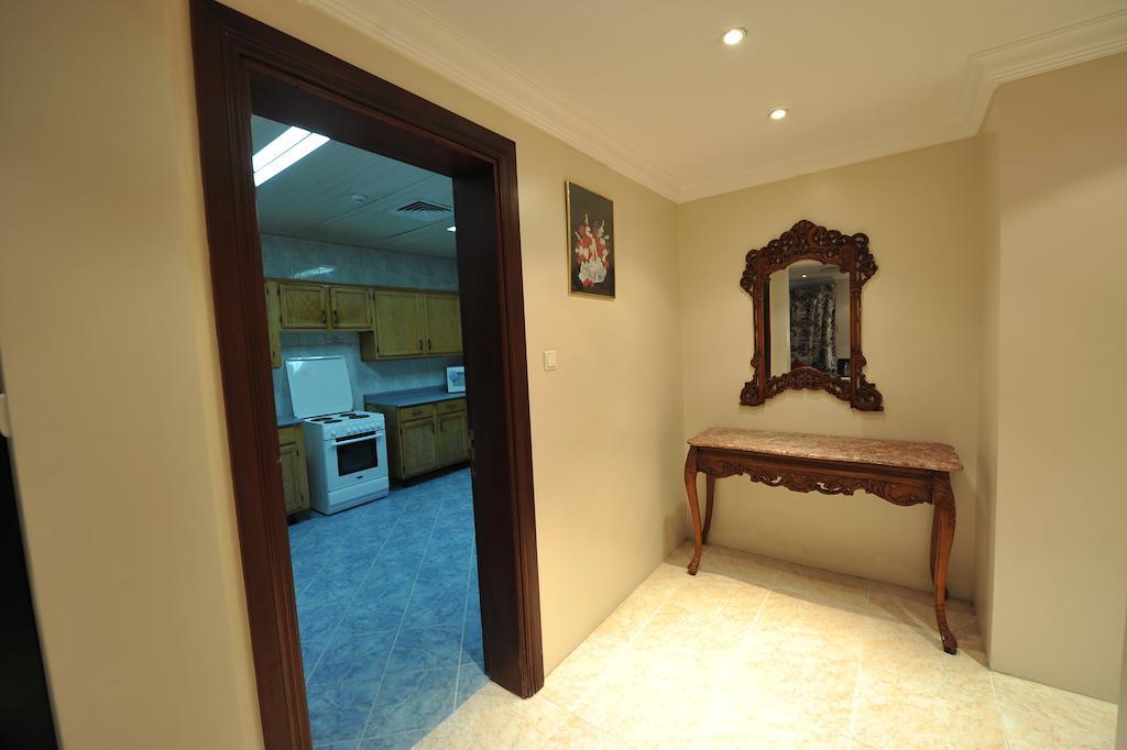 Janadriyah Suites 13 Nadinah Exteriör bild